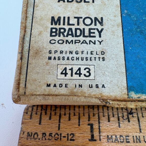 Vintage American Checkers by Milton Bradley 1970 4143 - Picture 7 of 9